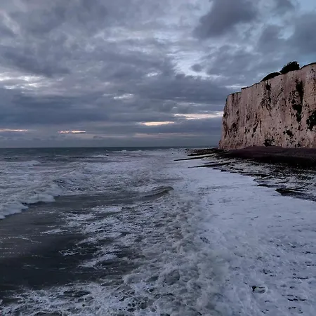 Le Refuge Du Large
